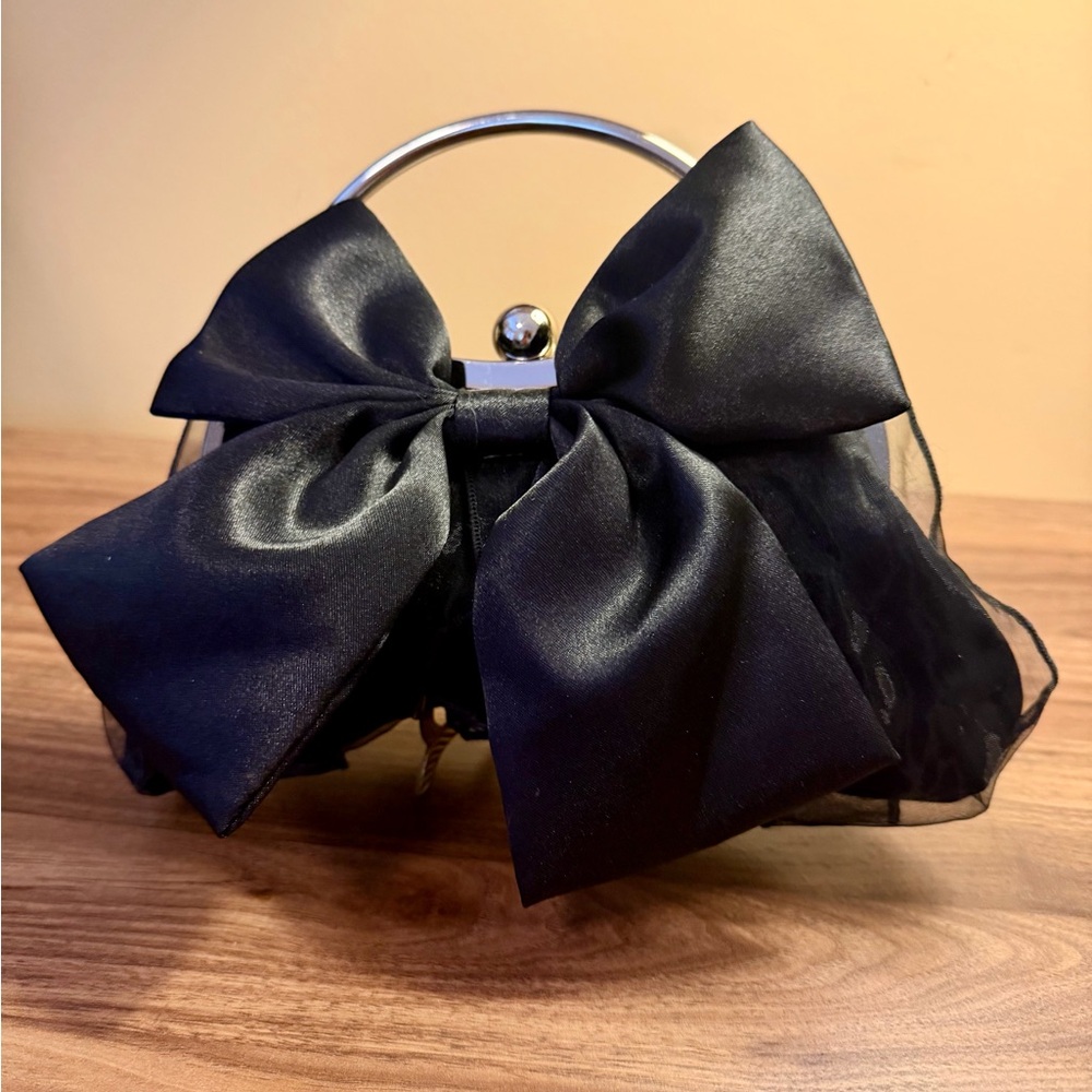 BNIP Adorable Satin Bow Evening bag-Black